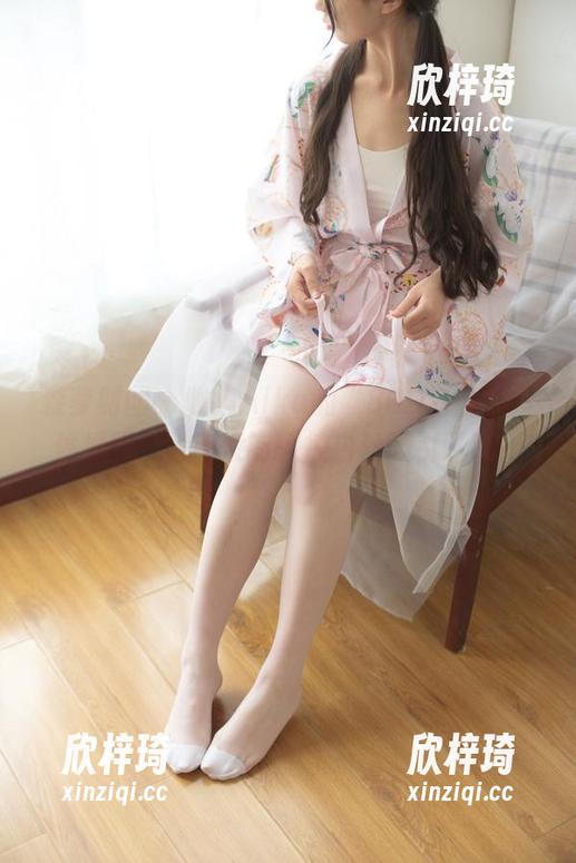 森萝财团 - 收集Aika的“80D白丝外景体操服”，有没有人被白丝吸引了呢？