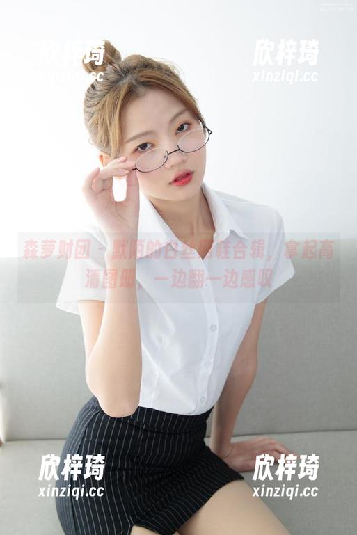 森萝财团 - 默陌的白丝网鞋合辑，拿起高清图册，一边翻一边感叹