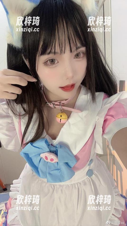 洛可ss海边cos分享，原本以为会是个清爽之旅，结果被晒到脱层皮～
