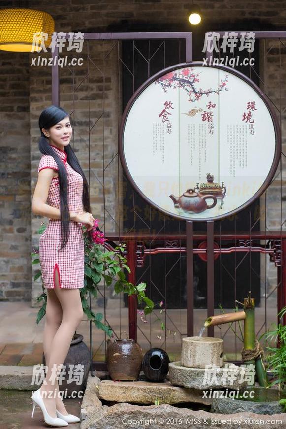 爱蜜社 - 不怕中暑，我只怕错过Winki丝姬的夏日套图：这个好像是个“找水”的旅程！