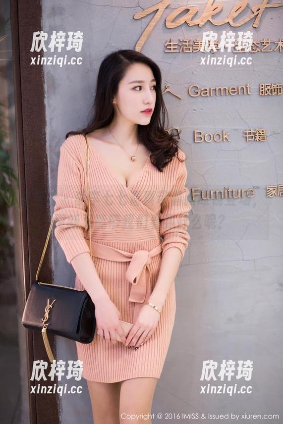 爱蜜社 - 李李七七喜喜带着新眼镜登场，更新又能带我们看到什么呢？