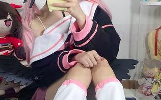 圣诞狂欢或是白栎Shirly的cos神作，任意你都够欢！