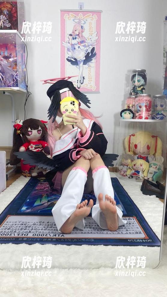 圣诞狂欢或是白栎Shirly的cos神作，任意你都够欢！