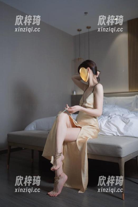微密圈 - 永远想不到在禅院熏的灰丝里，竟然还有这样的套图资源，太妙了。