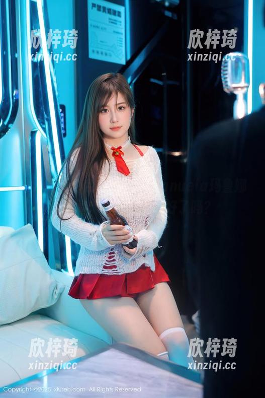 秀人网 - 白色的魔力，Manuela玛鲁娜奉上高清资源，准备好了吗？