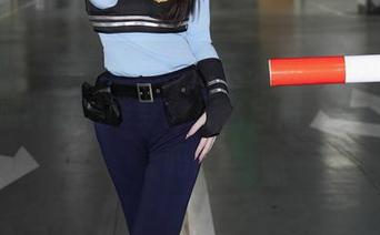 秀人网 - 资源汇总：那天养乐多Doll的瑜伽阔腿裤怎么能穿得那么自然，是有招的吗？