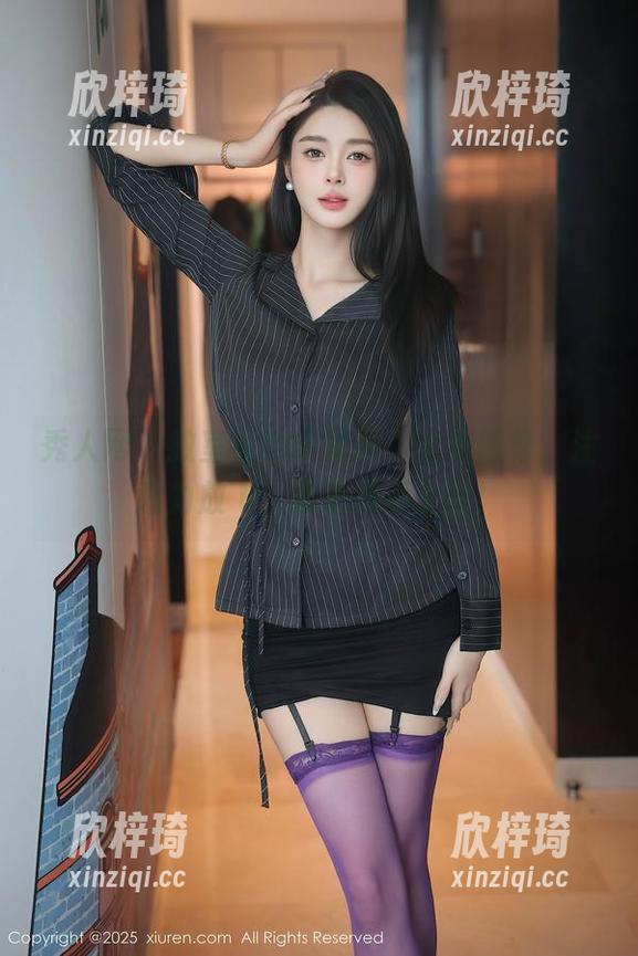秀人网 - 教室里的小逗逗：全套图集，注意力放飞，卷子跟不上啦！