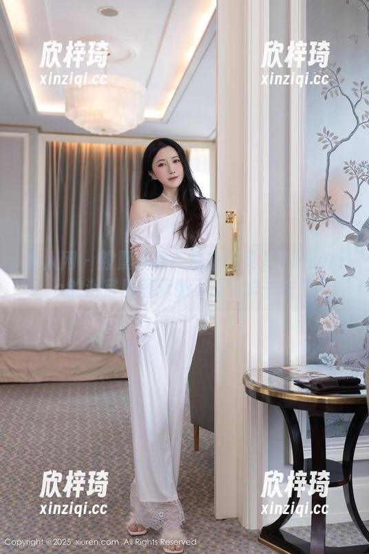 秀人网-果儿Victoria 秀人网 - 股票暴跌?没想到果儿Victoria的浴室原图承受不起这样一击!