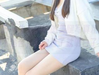 稚乖画册 - 生煎团团的美腿写真精选，腼腆不适合，但你看了就明白了！