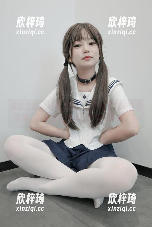 紧急企划 - 听说龙崎聆音更新了她的白色图集，白得我觉得自己快要被洗掉了！