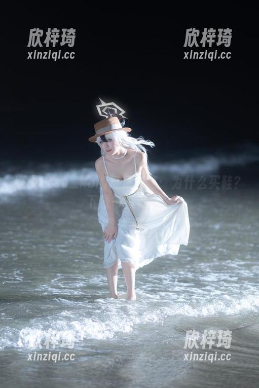 纸悦Etsu_ko 纸悦Etsu_ko的裸足合集:为什么买鞋?下载一波足够!