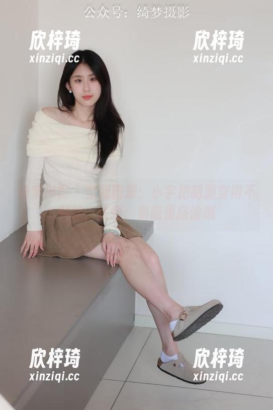 绮梦摄影 - 空姐图册：小宇把制服穿得不科学，注意：别随便搭讪哦