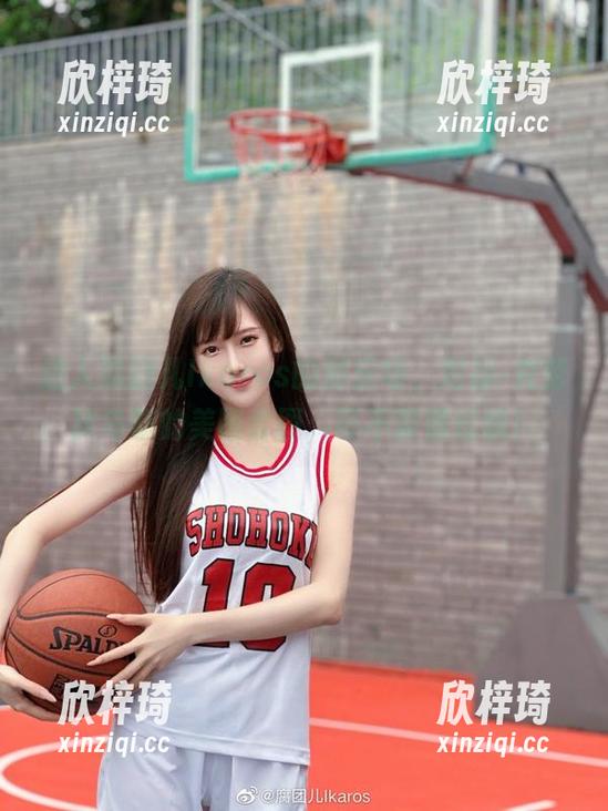 进入腐团儿Ikaros的游乐场，尼禄·克劳狄乌斯的美图套图，可不要错过哦！