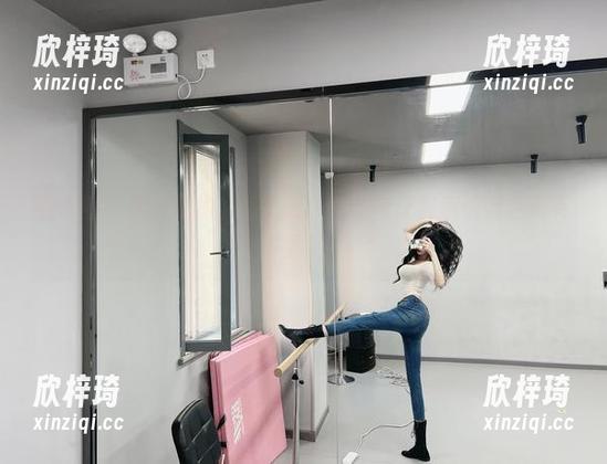 葛征 微密圈 - 黑白私拍,葛征的作品逐渐让我意识到色彩有多累赘。