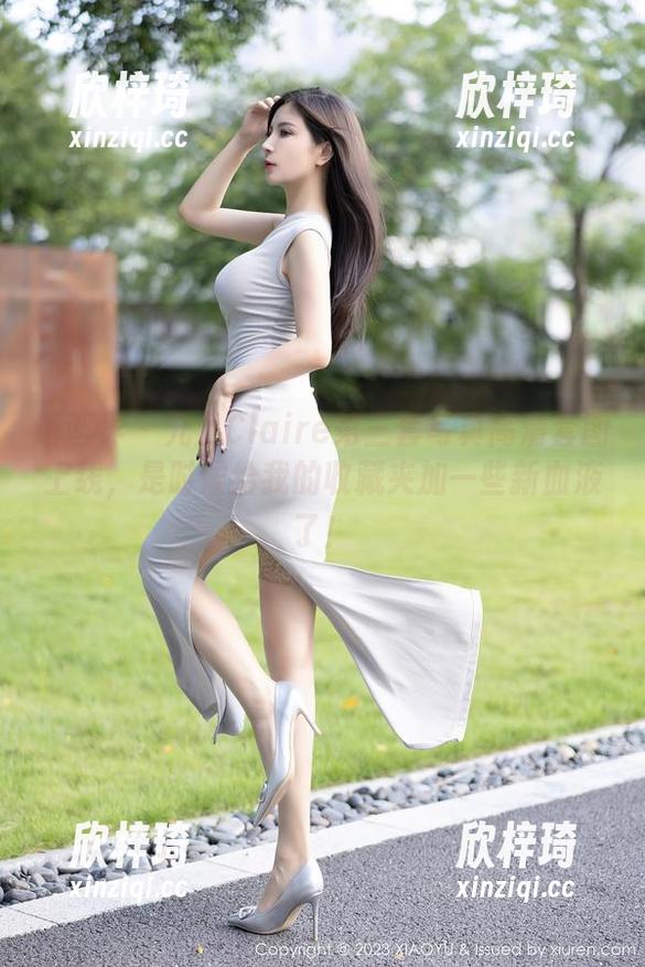 语画界 - 允儿Claire第三套写真高清套图上线，是时候给我的收藏夹加一些新血液了！