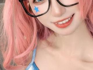贝儿酱Miki的清纯写真，难道真的有人能做到不动心？