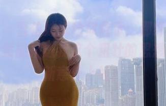 微密圈 - 雪怡妹纸给你展示：那纤细的腰肢，竟然能挤进我这个粗壮的思想里，更新意外上线。