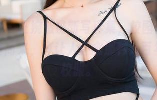 魅妍社 - 王婉悠最新写真集，校园青春气息扑面而来，真让人怀念那种八百年前的校服。