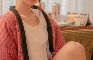 不止是美图，魔物喵nigisa女友的壁纸想让我扔掉手上的手机！