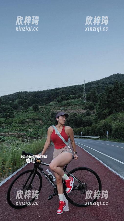 微密圈 - 被“鹿瑶2021”图包的美迷住了，真应该有警告标签啊！